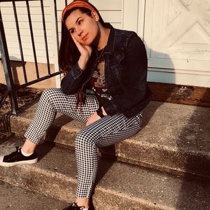 Meet your Posher, Chloe